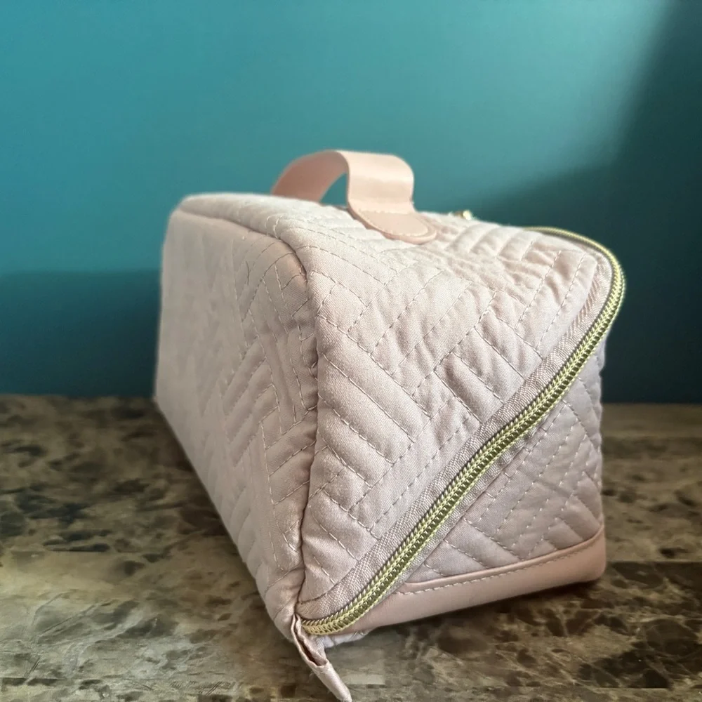 BAGSMART Quilted Blush Pink Travel Cosmetic Case